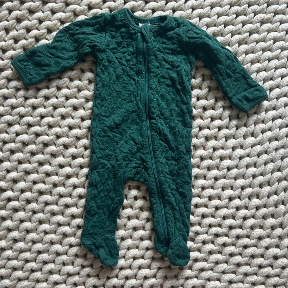 Kate Quinn 0-3m quilted emerald green zippy